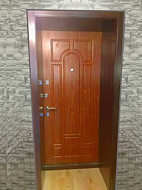 Дверь МДФ с фальшкоробом и наличниками